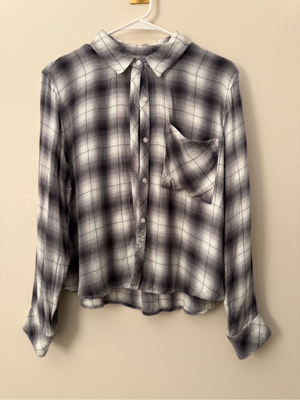 Rails Women’s Smoke Ivory Shadow Plaid Button-Up Shirt Size Medium - Picture 2 of 5